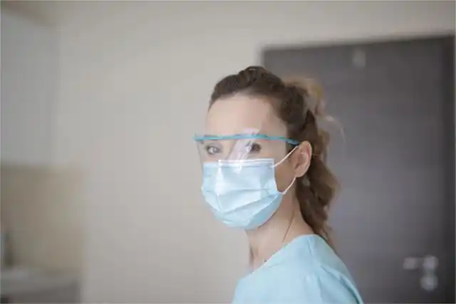 冬春呼吸道感染高发，新冠、流感、普通感冒症状咋区分？