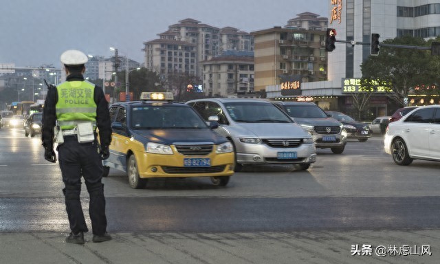 交通违章_免罚条件全国统一轻微违法清单_轻微道路交通安全违法行为首违警告制度
